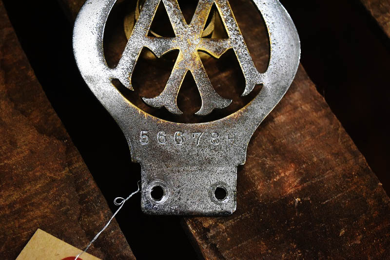 105249 ヴィンテージ メタル AA 「Automobile Association」 カーバッチ エンブレム