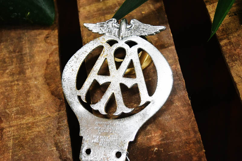 105249 ヴィンテージ メタル AA 「Automobile Association」 カーバッチ エンブレム