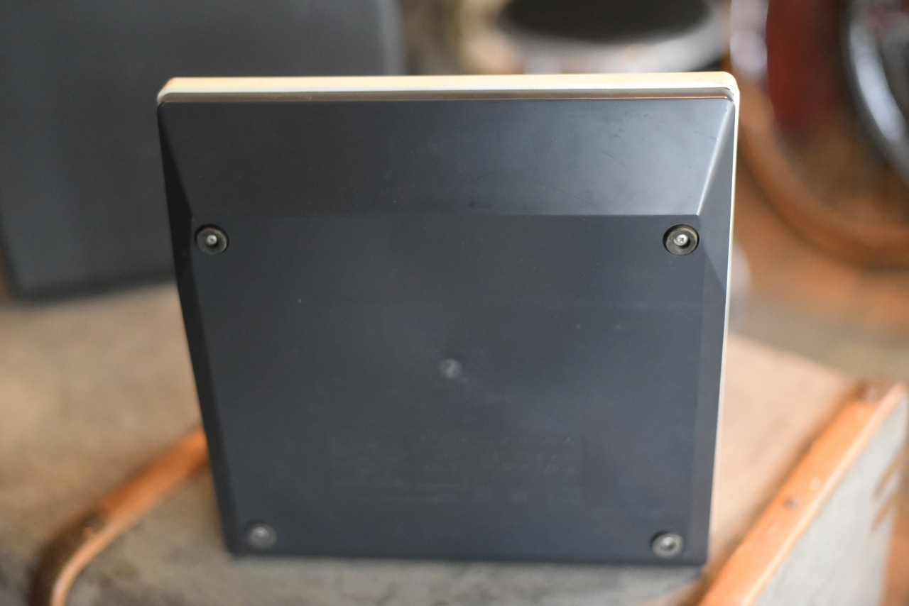 2616 ヴィンテージ タイプライター 「PETITE」 英国製