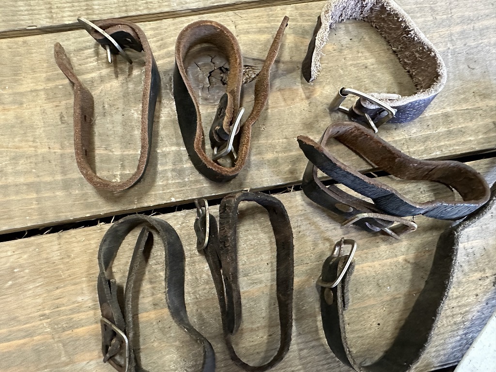 107921 ヴィンテージ　ベルト　まとめて　　自転車　ビンテージ　英国 まとめて　パーツ