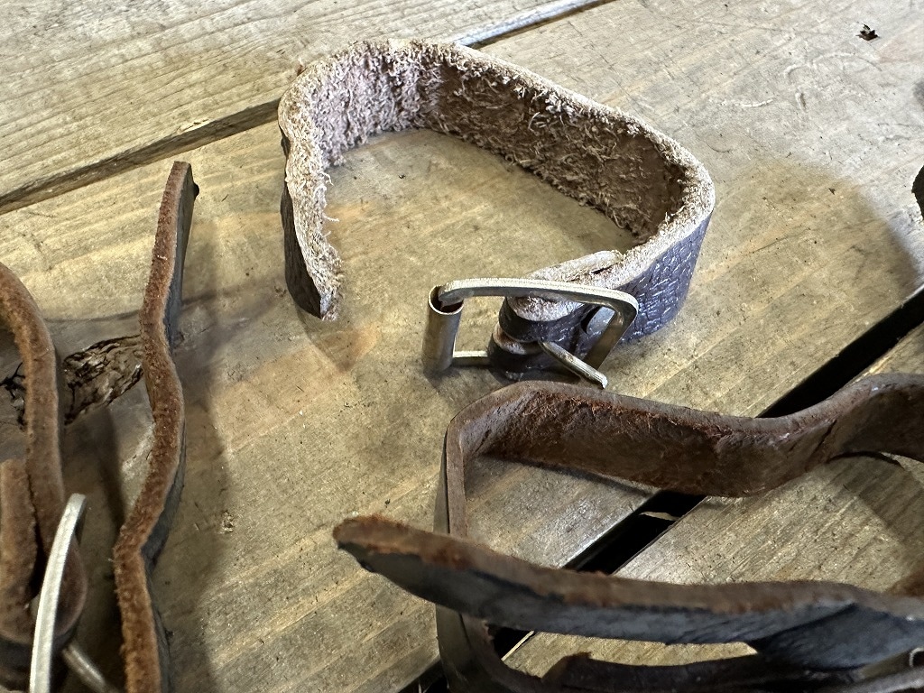 107921 ヴィンテージ　ベルト　まとめて　　自転車　ビンテージ　英国 まとめて　パーツ