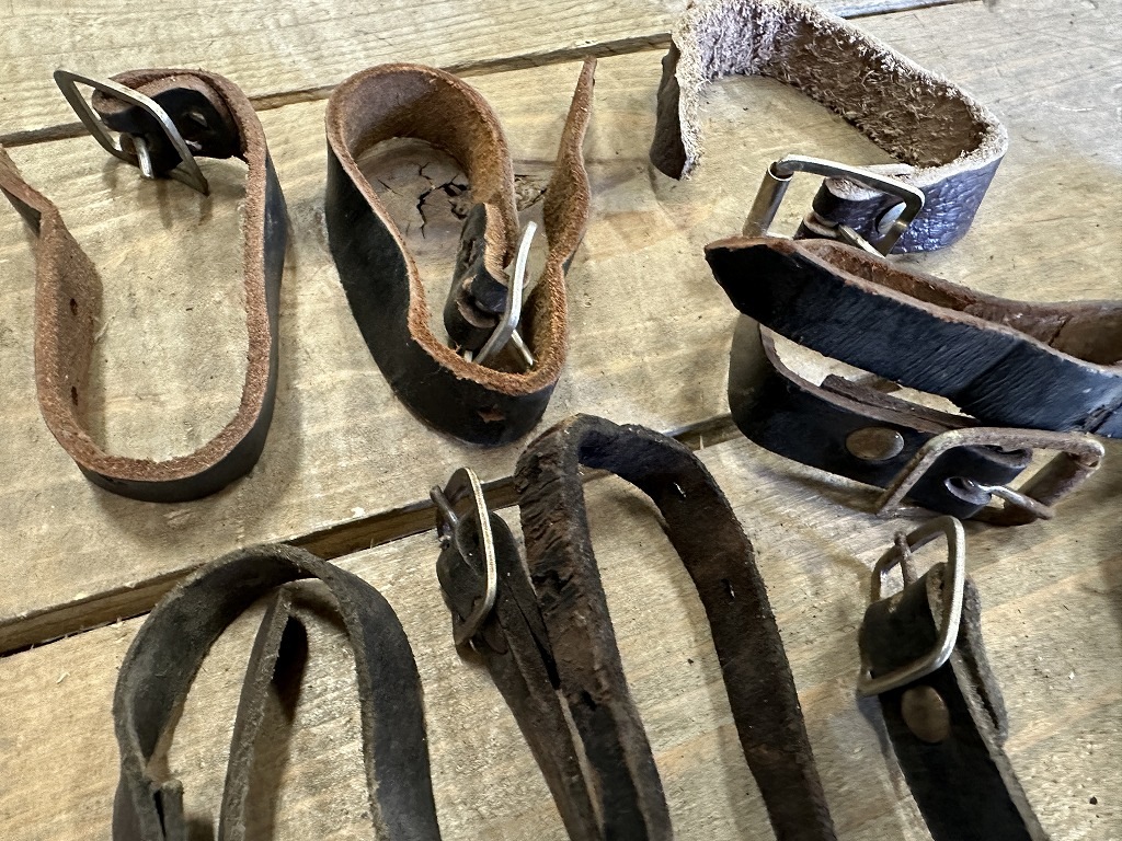 107921 ヴィンテージ　ベルト　まとめて　　自転車　ビンテージ　英国 まとめて　パーツ