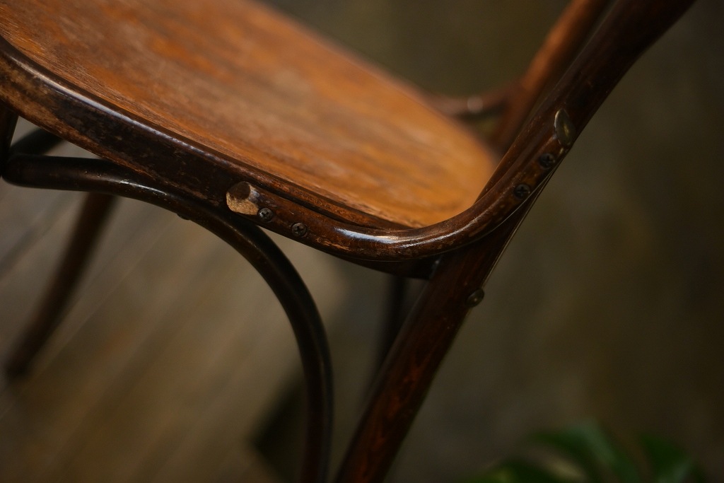 104598　CHAIR DEJAVU 054　311054　USED TON CHAIR　中古
