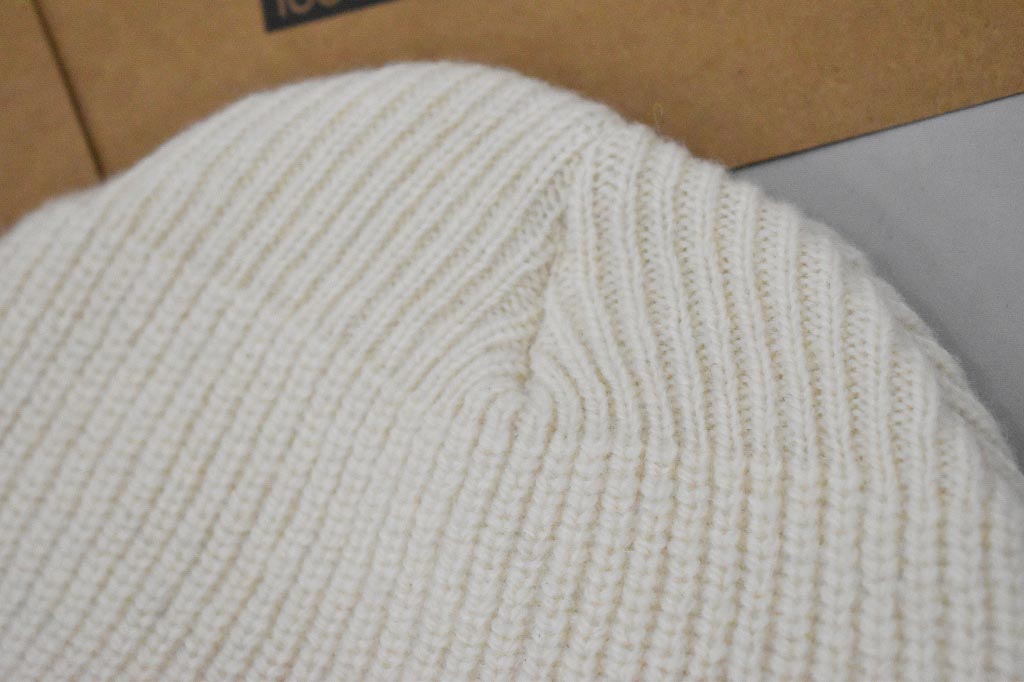 英国 「GOLDTOP」「100% Merino Wool Mechanics Hat」 メリノウールビーニー COLOR:WHITE / BLACK