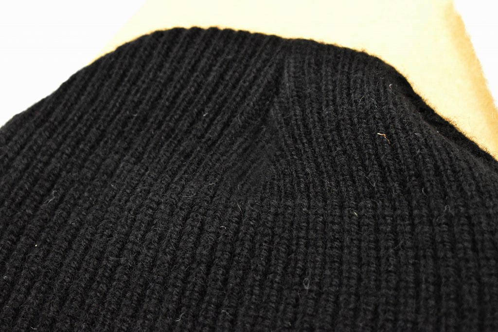 英国 「GOLDTOP」「100% Merino Wool Mechanics Hat」 メリノウールビーニー COLOR:WHITE / BLACK