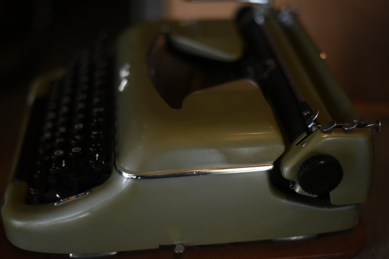 2214 ヴィンテージ タイプライター ドイツ製 「ERIKA」