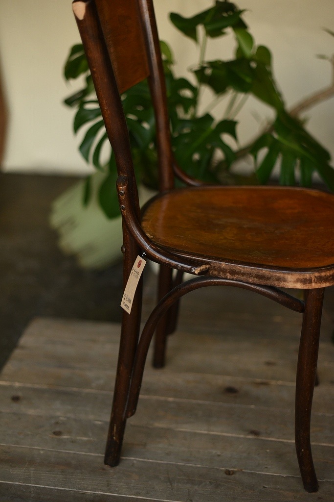 104588 CHAIR DEJAVU 054 311054 USED TON CHAIR 中古