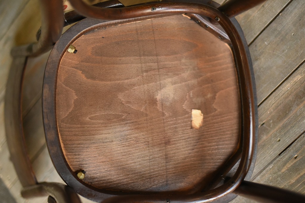 104588 CHAIR DEJAVU 054 311054 USED TON CHAIR 中古