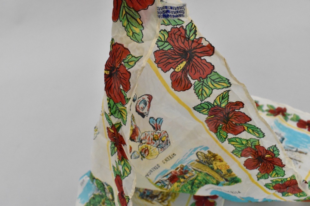 108766 ヴィンテージ 中判 スーベニア スカーフ  Souvenir scarf