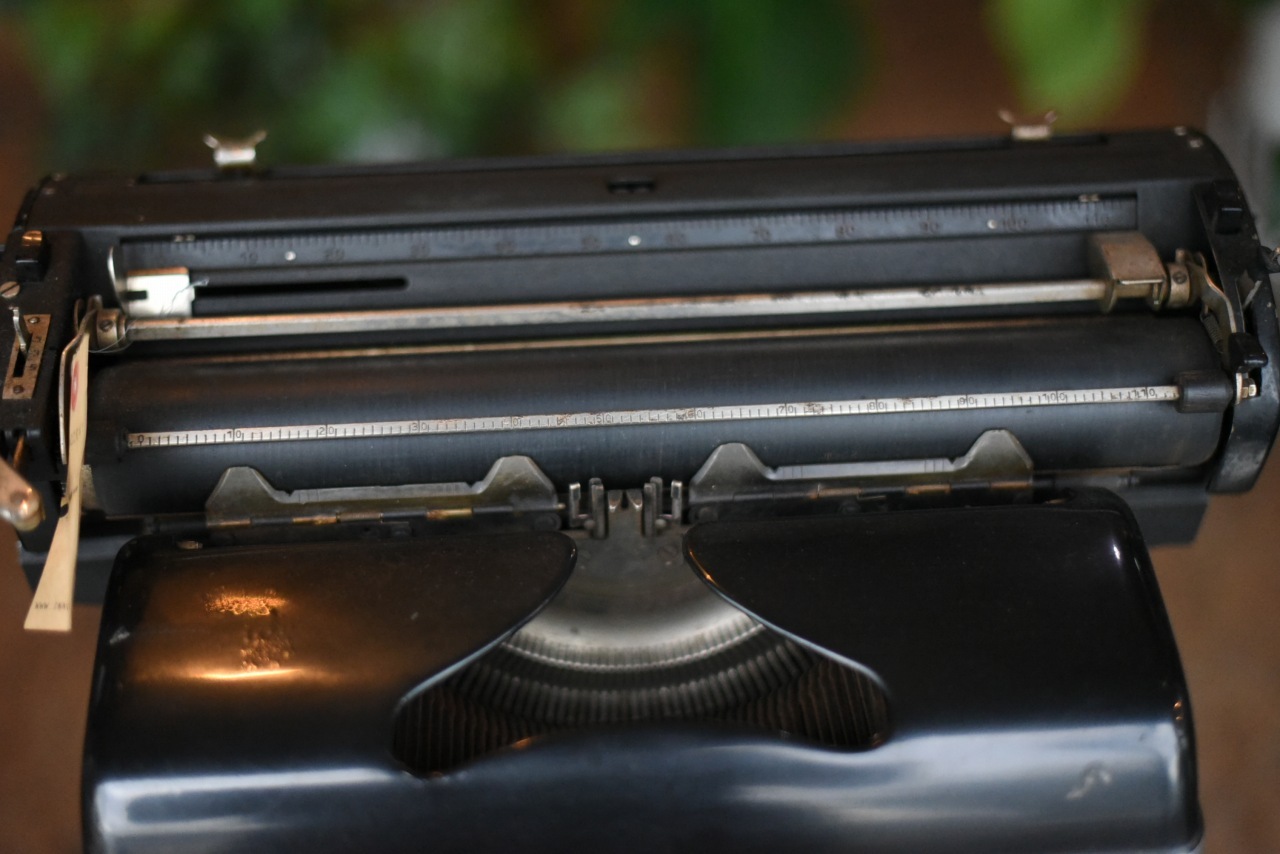 100855 ヴィンテージ　タイプライター　OPTIMA M10  ドイツ製