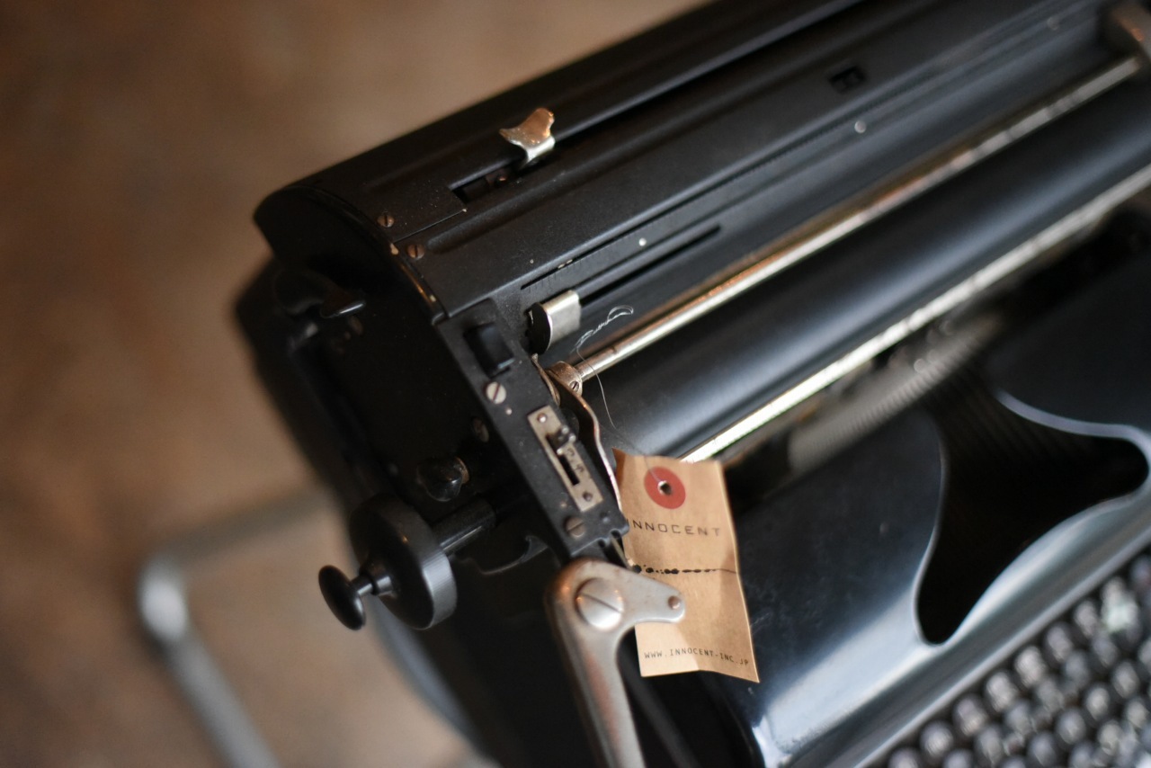 100855 ヴィンテージ　タイプライター　OPTIMA M10  ドイツ製