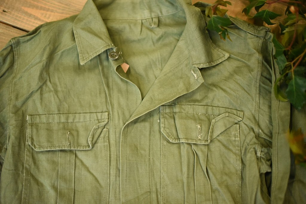 104168 ヴィンテージ　軍払い下げ　フィールドジャケット