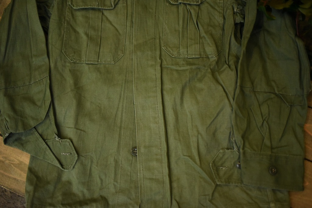 104168 ヴィンテージ　軍払い下げ　フィールドジャケット