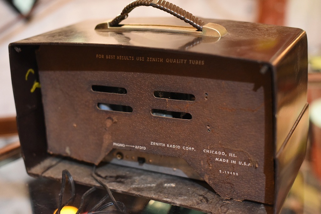 R0046 レンタル ヴィンテージ　ラジオ  「ZENITH Electronics U.S.A. No.S-19493」