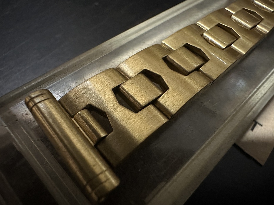 108182 Maruman 腕時計ベルト 18mm 金メッキ  金色 蛇腹  DEAD STOCK