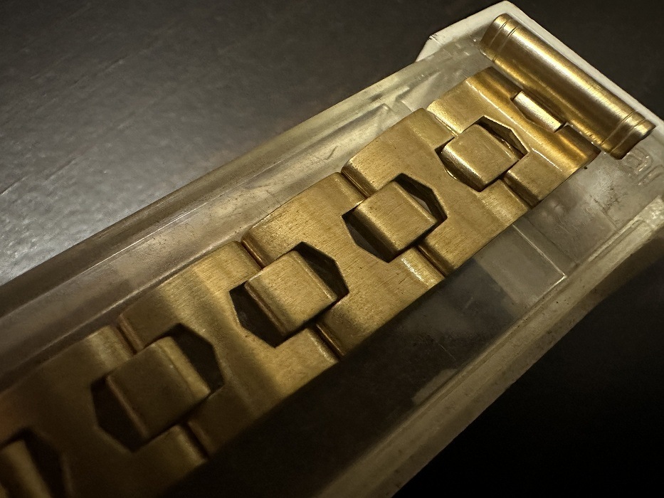 108182 Maruman 腕時計ベルト 18mm 金メッキ  金色 蛇腹  DEAD STOCK