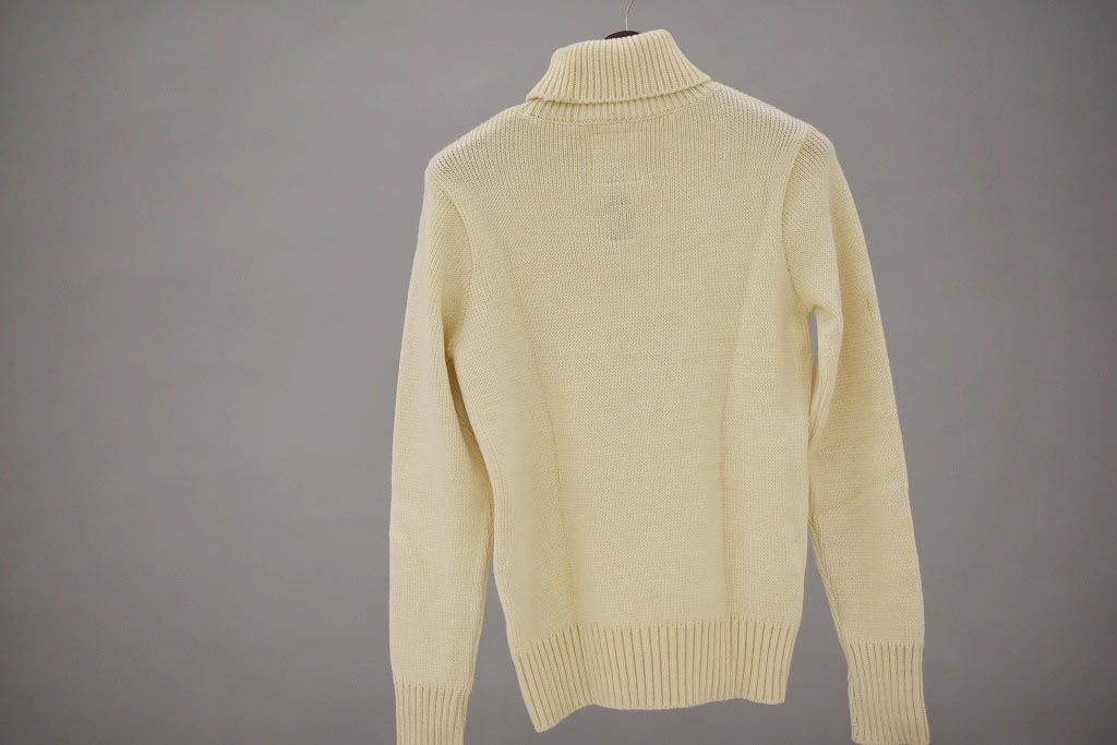FW 英国「GOLDTOP」「100%Merino Wool Fitted Submariner Sweater」フィット サブマリーナー セーター COLOR：WHITE　　送料無料