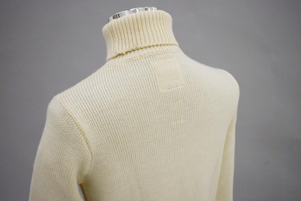 FW 英国「GOLDTOP」「100%Merino Wool Fitted Submariner Sweater」フィット サブマリーナー セーター COLOR：WHITE　　送料無料