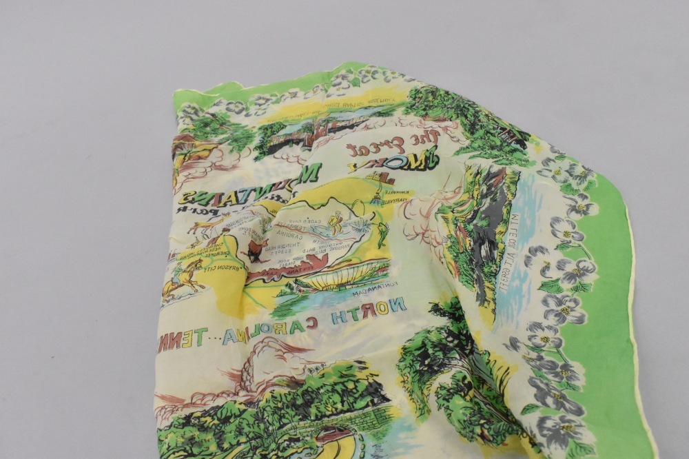 108769 ヴィンテージ 中判 スーベニア スカーフ  Souvenir scarf
