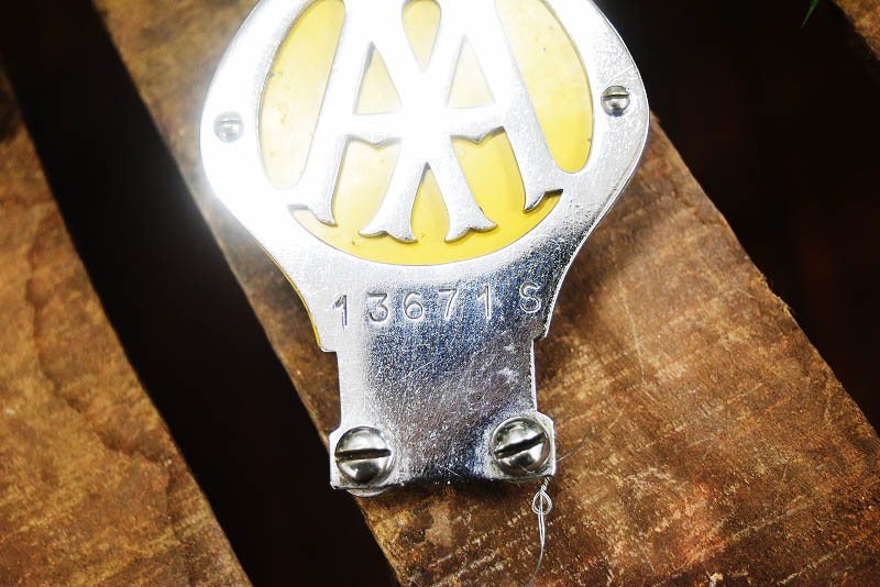 105235 ヴィンテージ　二輪用　AA 「Automobile Association」 カーバッチ エンブレム