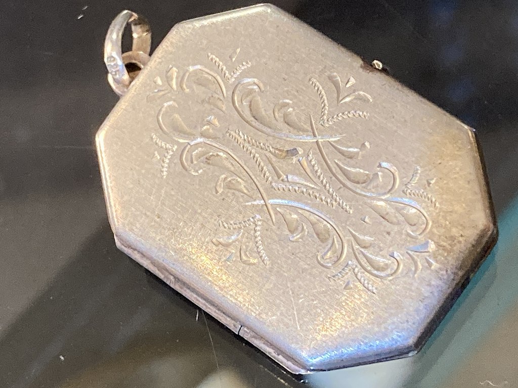 108668「Locket pendant」 925 SILVER ジュエリー　MADE IN ENGLAND 