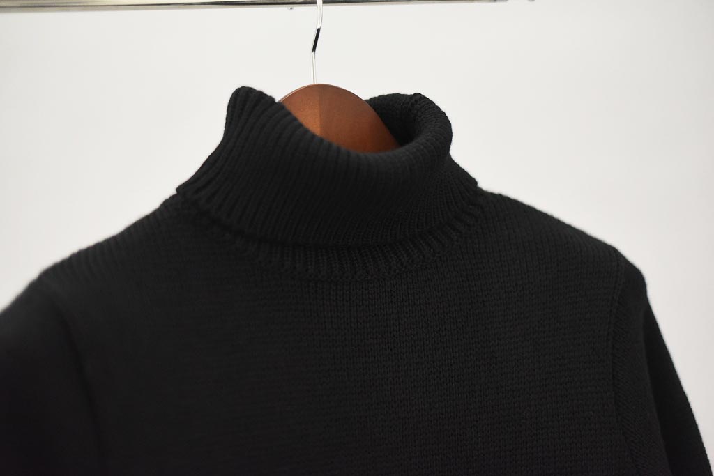 FB 英国「GOLDTOP」「100%Merino Wool Fitted Submariner Sweater」フィット サブマリーナー セーター COLOR：BLACK　　送料無料