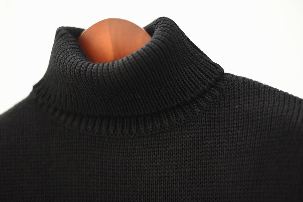 FB 英国「GOLDTOP」「100%Merino Wool Fitted Submariner Sweater」フィット サブマリーナー セーター COLOR：BLACK　　送料無料