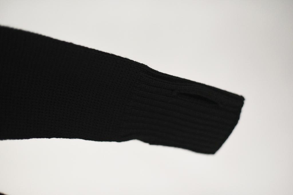 FB 英国「GOLDTOP」「100%Merino Wool Fitted Submariner Sweater」フィット サブマリーナー セーター COLOR：BLACK　　送料無料