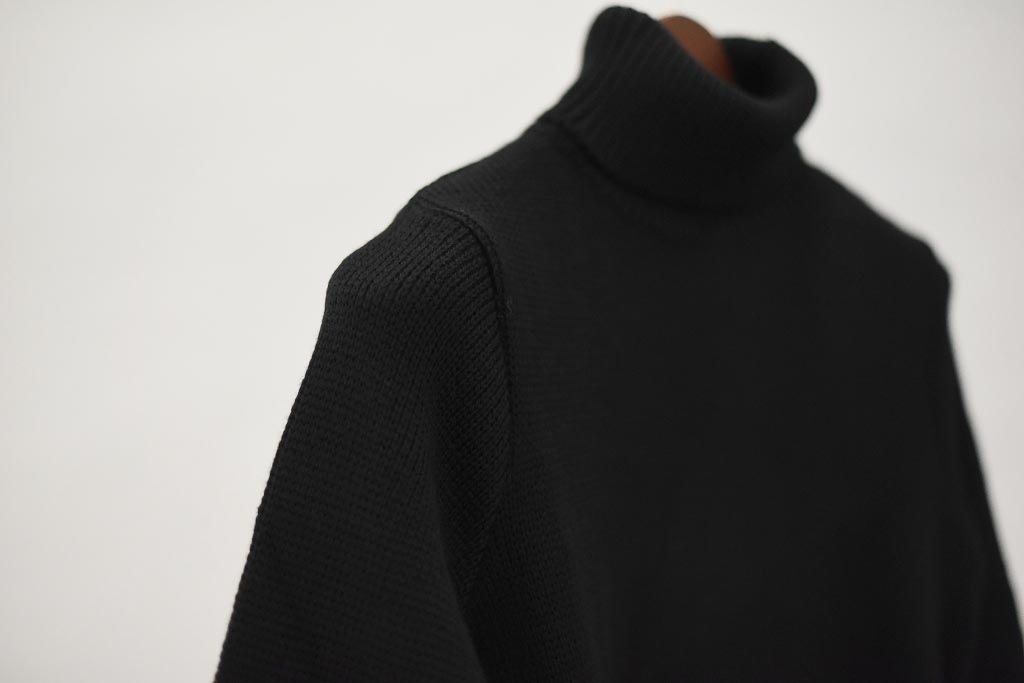 FB 英国「GOLDTOP」「100%Merino Wool Fitted Submariner Sweater」フィット サブマリーナー セーター COLOR：BLACK　　送料無料
