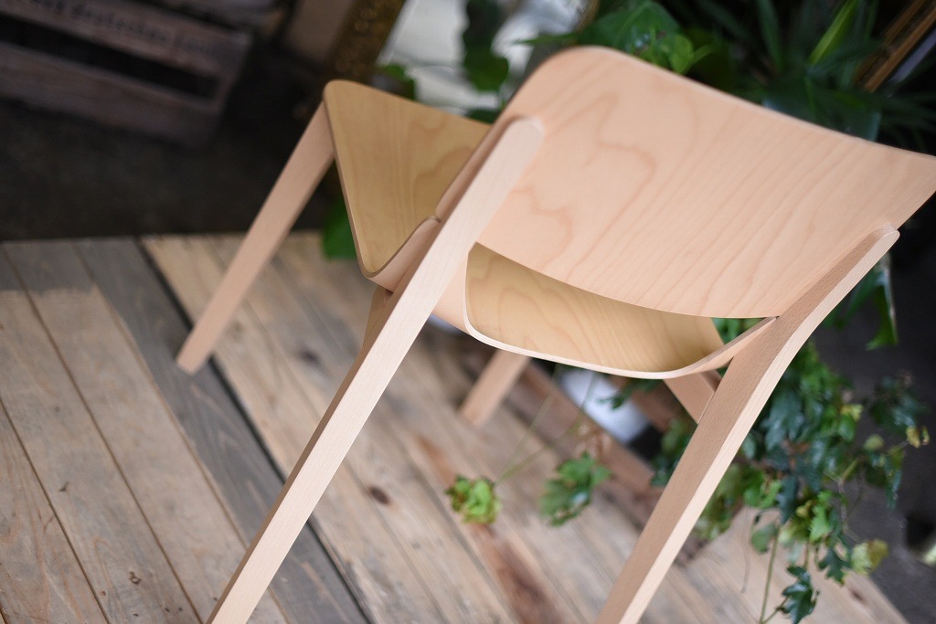 TON　Leaf  311437　2脚セット　ブラック　ナチュラル
