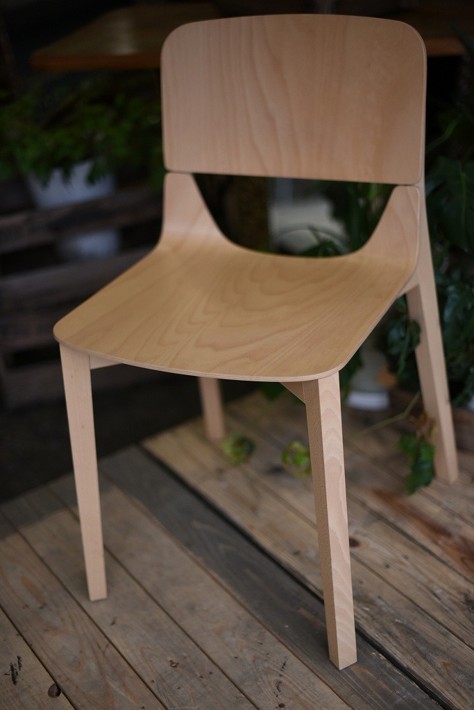 TON　Leaf  311437　2脚セット　ブラック　ナチュラル