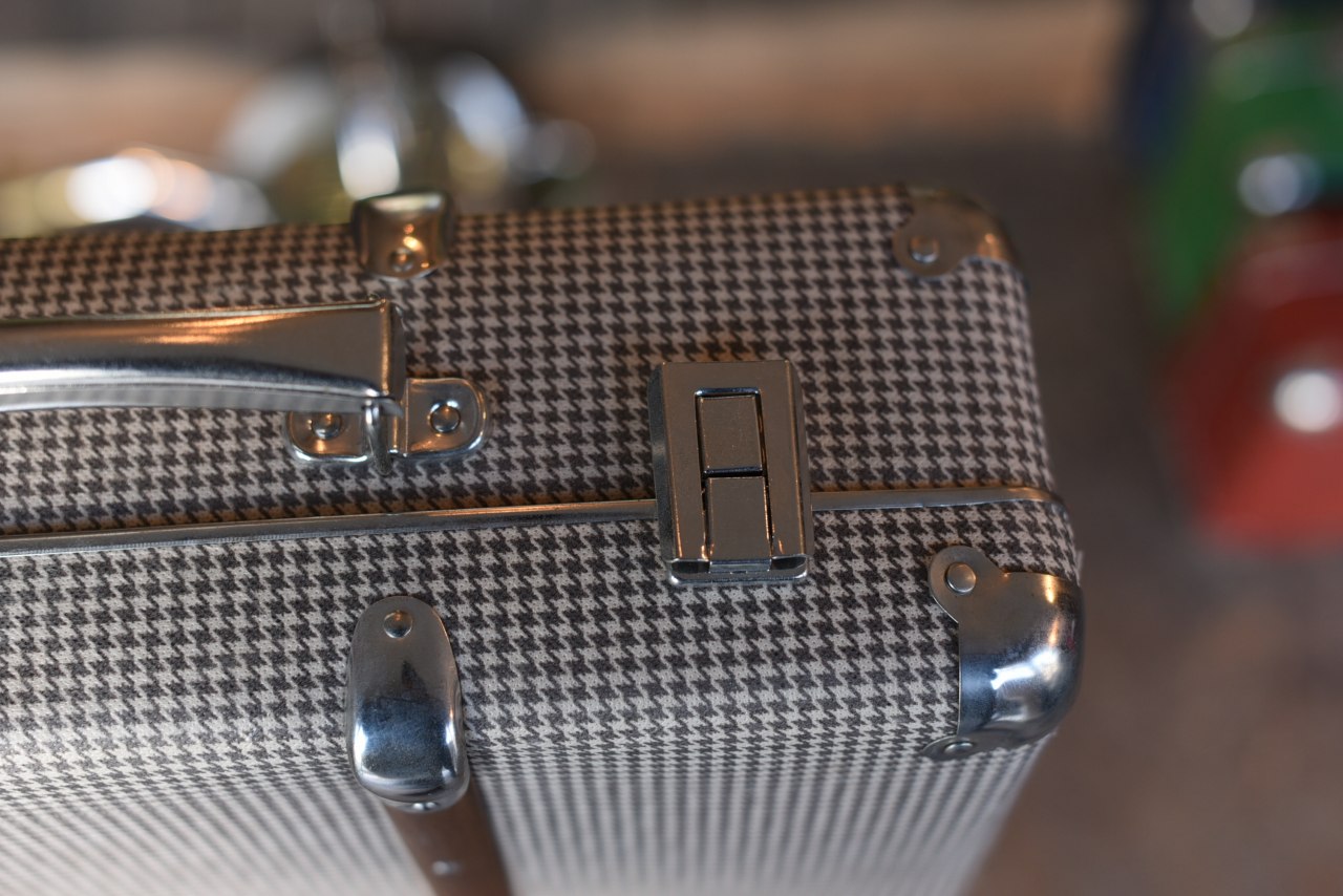 小物 kazta L1 5565 40cm 千鳥 90年以上の歴史を誇るチェコの伝統的トランク