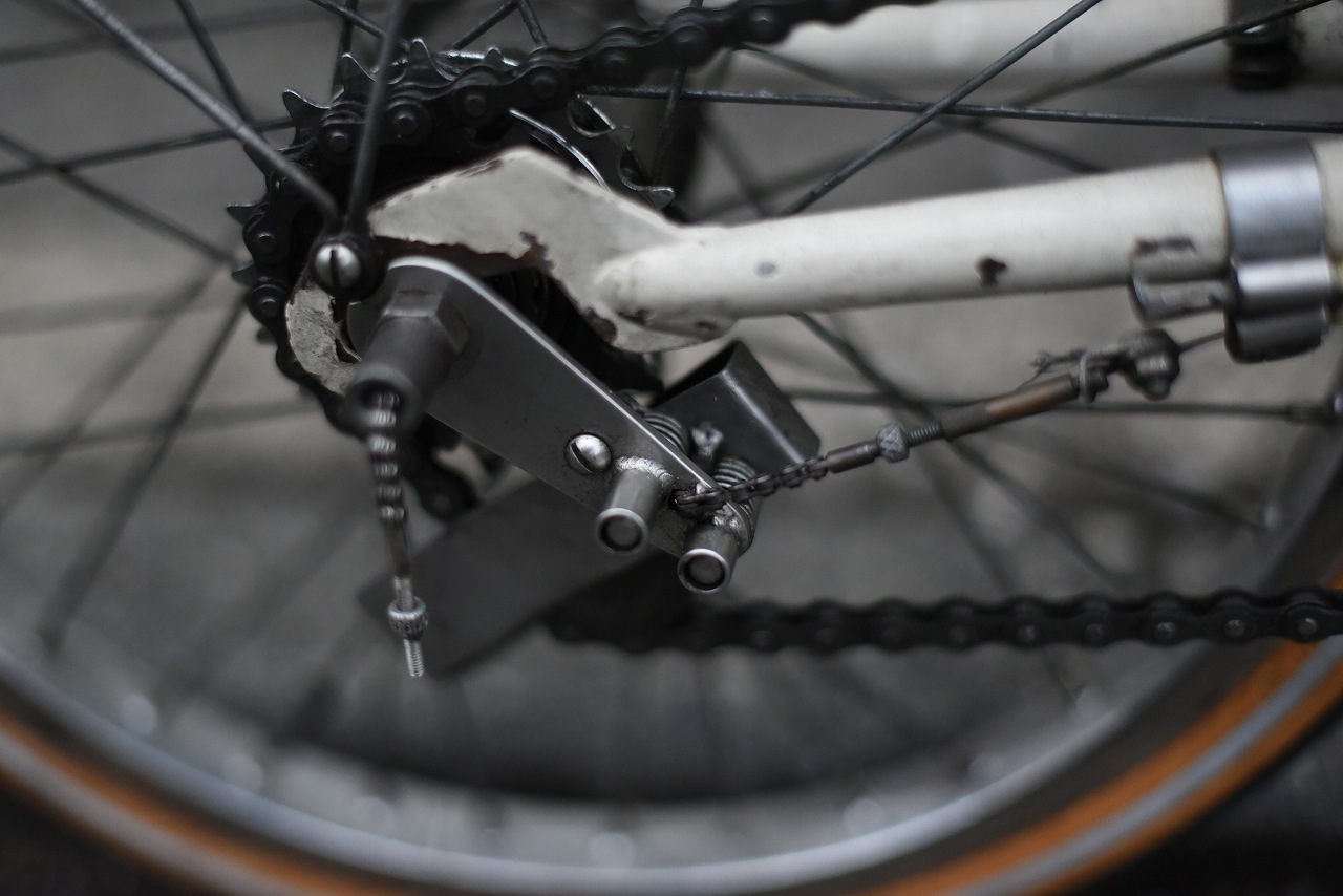 102155　ヴィンテージ 自転車　モールトン　変速カスタム車両　「Moulton speedten」　F型フレーム MADE in ENGLAND　英国製