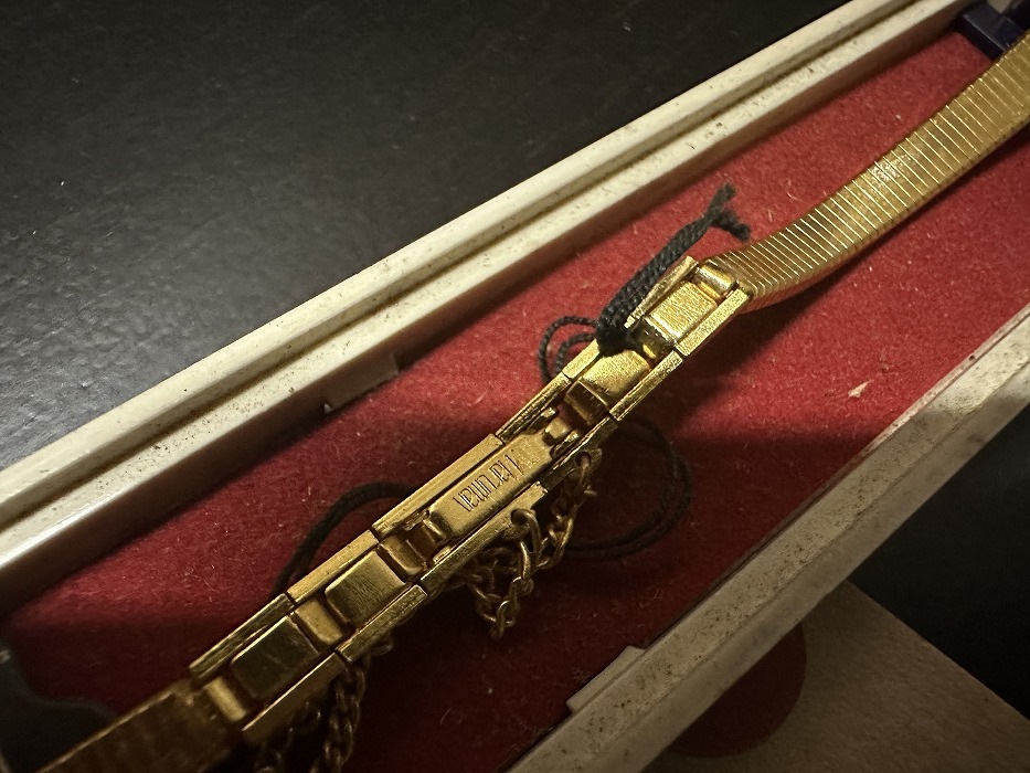 108185 Maruman 腕時計ベルト 10mm 金メッキ  金色 蛇腹  DEAD STOCK
