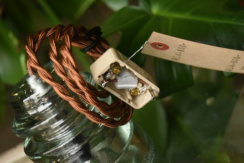 104757 インダストリアル　ガラスインシュレーター　ランプ　照明　USA　　碍子　i005CB