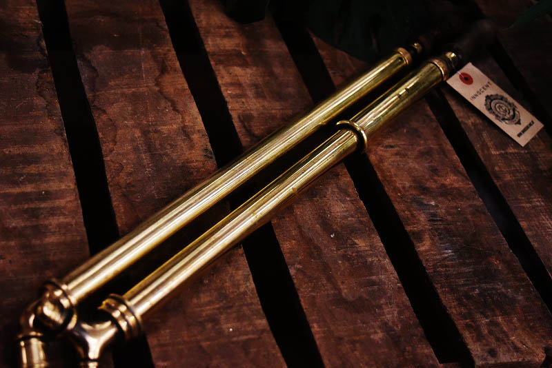 105220 2本セット　真鍮　ブラス　ガーデニング スプレー　ポンプ　MADE IN ENGLAND　英国