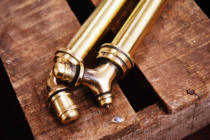 105220 2本セット　真鍮　ブラス　ガーデニング スプレー　ポンプ　MADE IN ENGLAND　英国