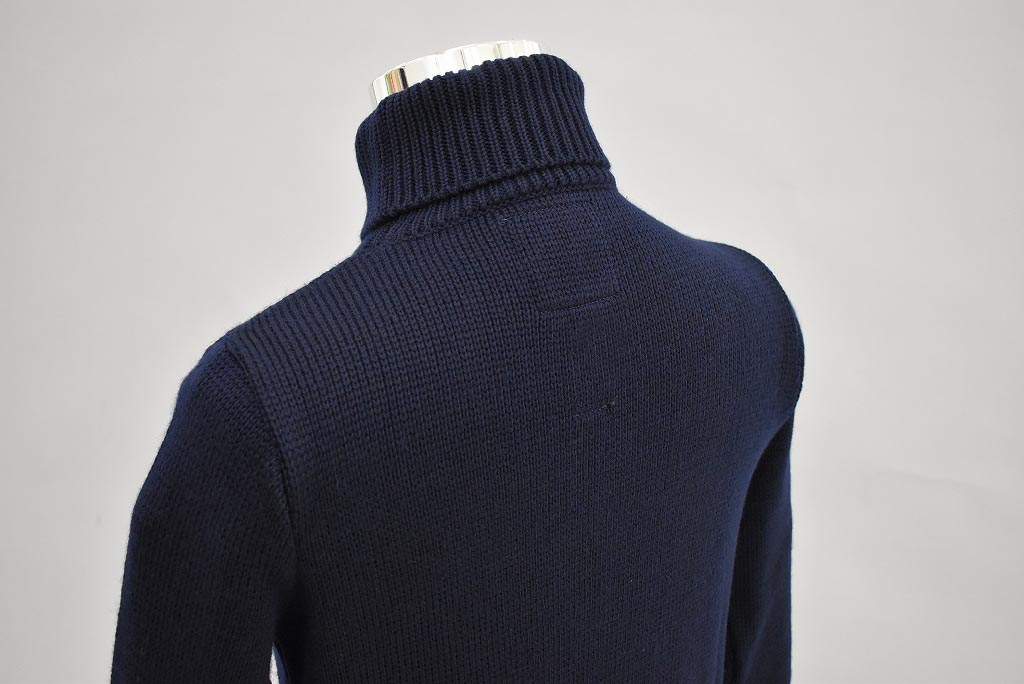 FN 英国「GOLDTOP」「100%Merino Wool Fitted Submariner Sweater」フィット サブマリーナー セーター COLOR：NavyBlue　　送料無料