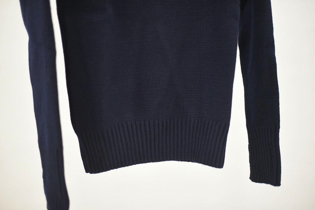 FN 英国「GOLDTOP」「100%Merino Wool Fitted Submariner Sweater」フィット サブマリーナー セーター COLOR：NavyBlue　　送料無料