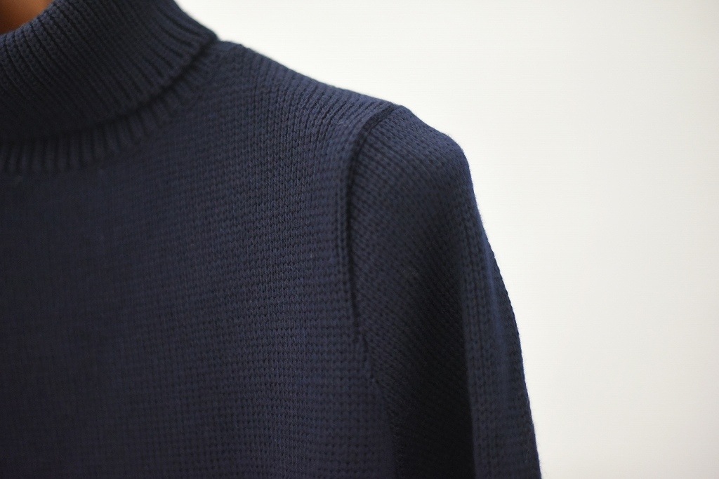 FN 英国「GOLDTOP」「100%Merino Wool Fitted Submariner Sweater」フィット サブマリーナー セーター COLOR：NavyBlue　　送料無料