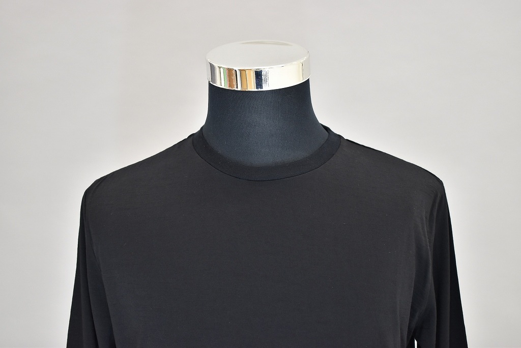 CB INNOCENT Original products 「極上ウール圧縮ニット クルーネック」　COLOR : BLACK/BLACK