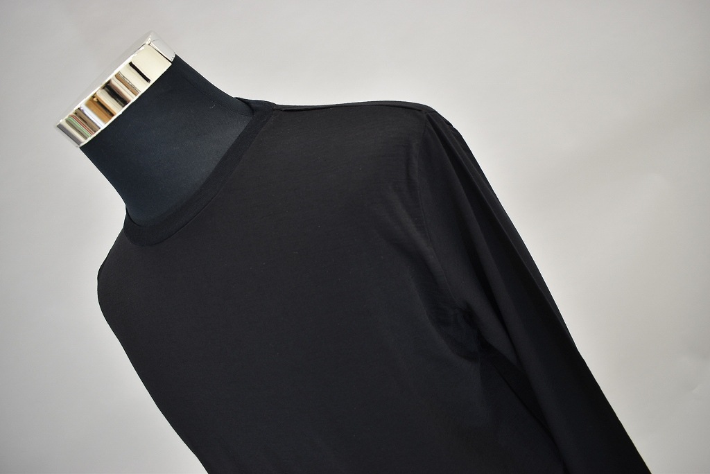 CB INNOCENT Original products 「極上ウール圧縮ニット クルーネック」　COLOR : BLACK/BLACK