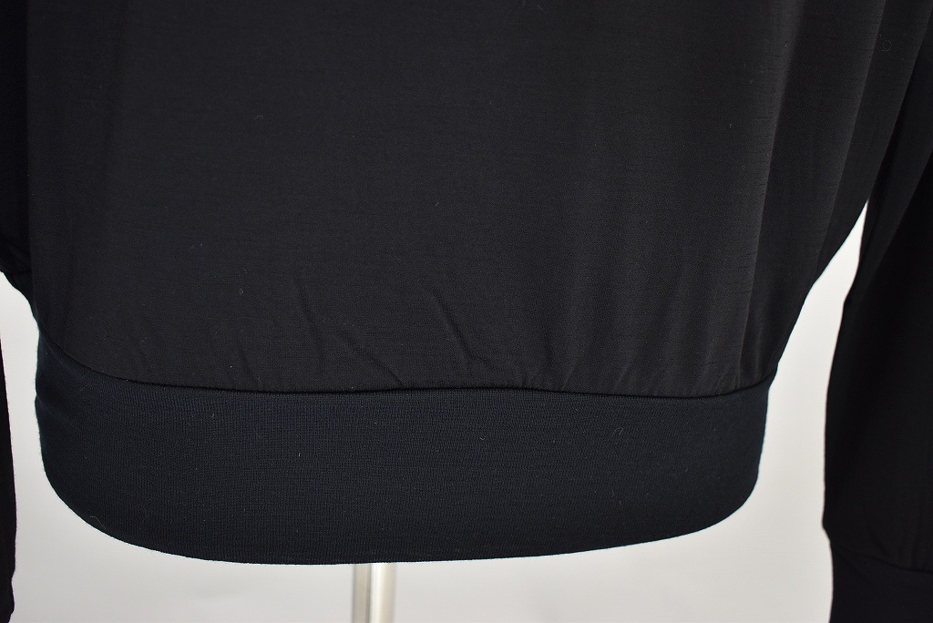 CB INNOCENT Original products 「極上ウール圧縮ニット クルーネック」　COLOR : BLACK/BLACK