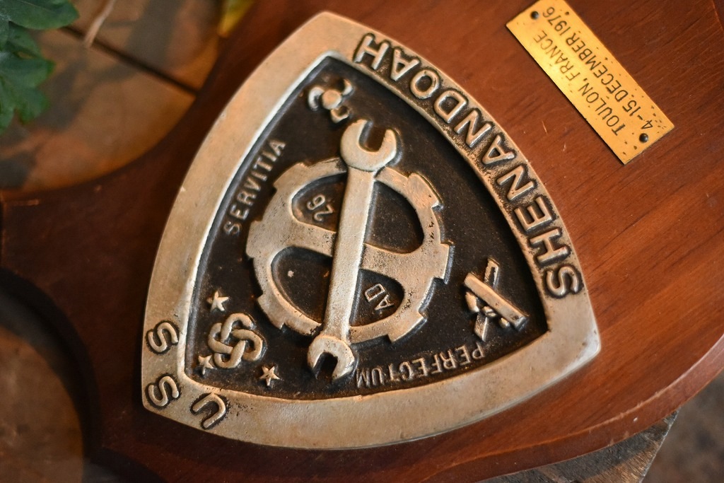 101203 ヴィンテージ　トロフィー　表彰楯　 英国製　MADE IN ENGLAND