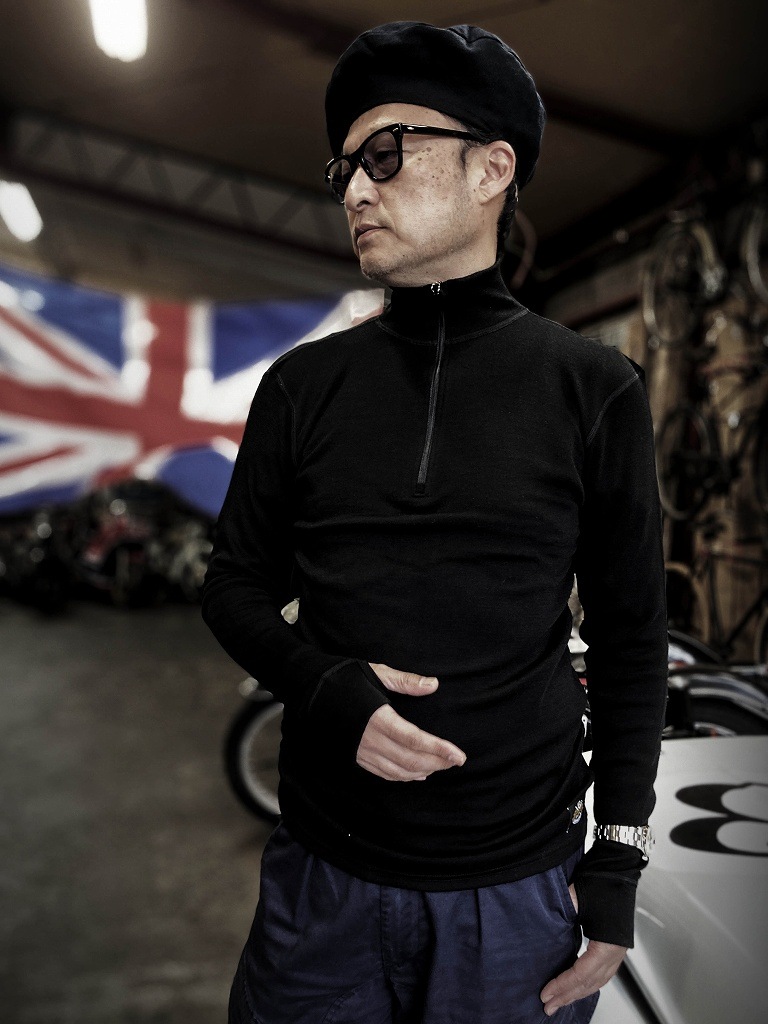 GB 英国 「GOLDTOP」「100% Merino Wool Zip Up Base Layer」 ジップアップ ベースレイヤー COLOR：BLACK