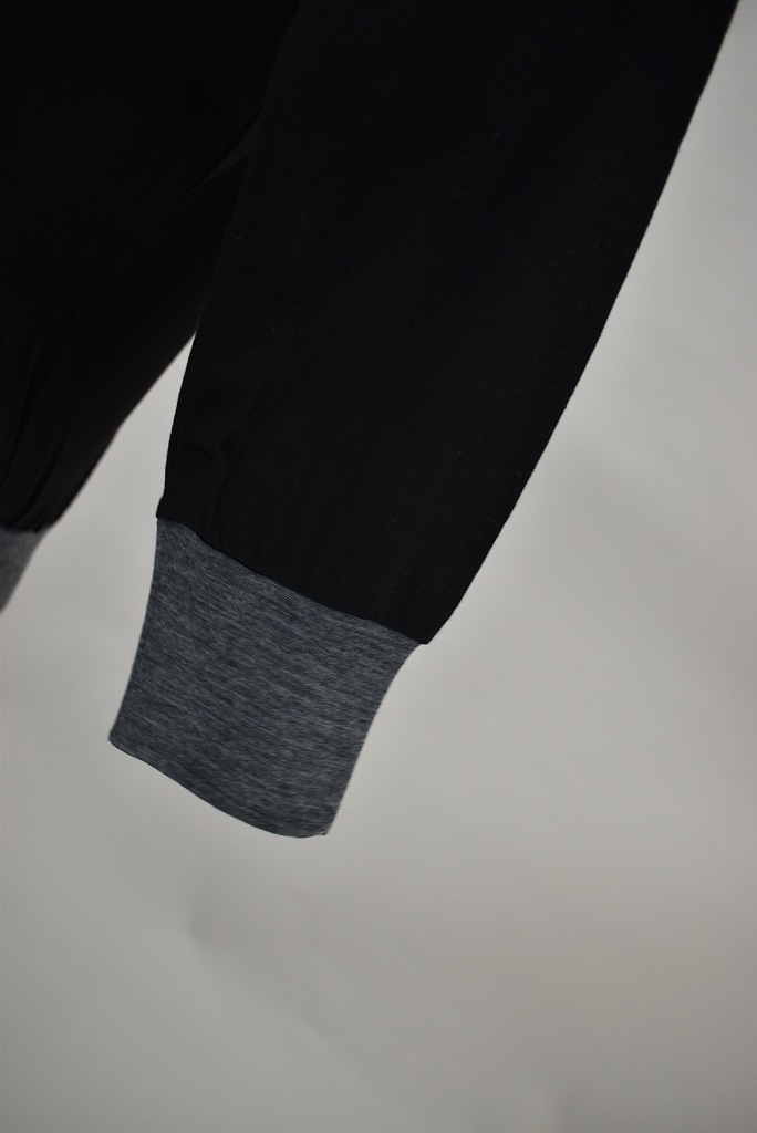 CG INNOCENT Original products 「極上ウール圧縮ニット クルーネック」　COLOR : BLACK/GRAY