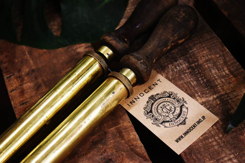 105222 2本セット　真鍮　ブラス　ガーデニング スプレー　ポンプ　MADE IN ENGLAND　英国