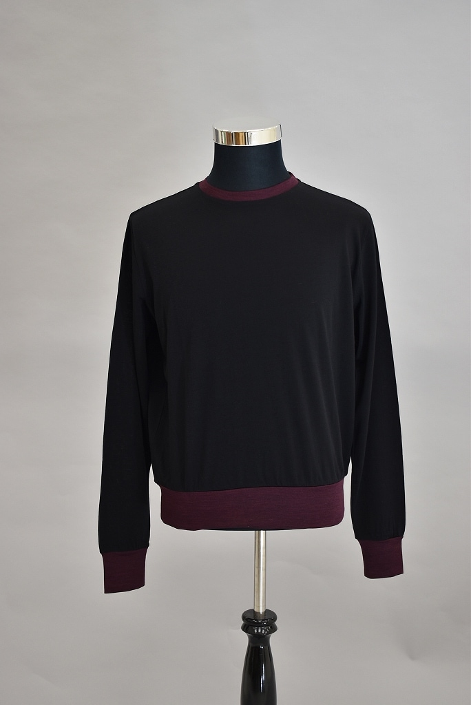 CW INNOCENT Original products 「極上ウール圧縮ニット クルーネック」　COLOR : BLACK/WINE RED