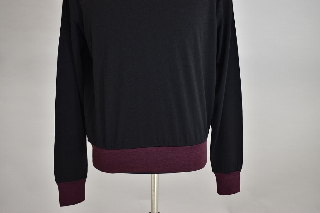 CW INNOCENT Original products 「極上ウール圧縮ニット クルーネック」　COLOR : BLACK/WINE RED