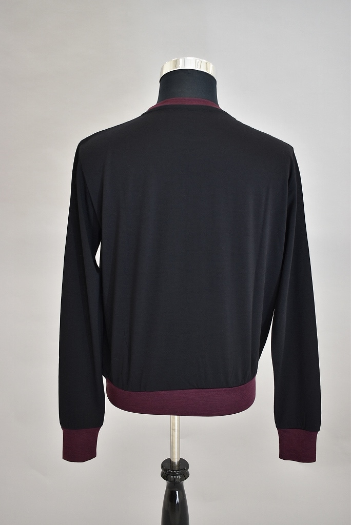 CW INNOCENT Original products 「極上ウール圧縮ニット クルーネック」　COLOR : BLACK/WINE RED